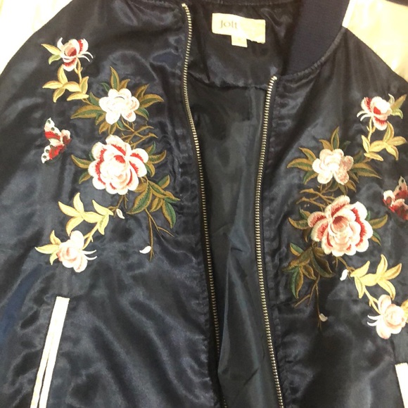Floral jacket - Picture 2 of 4